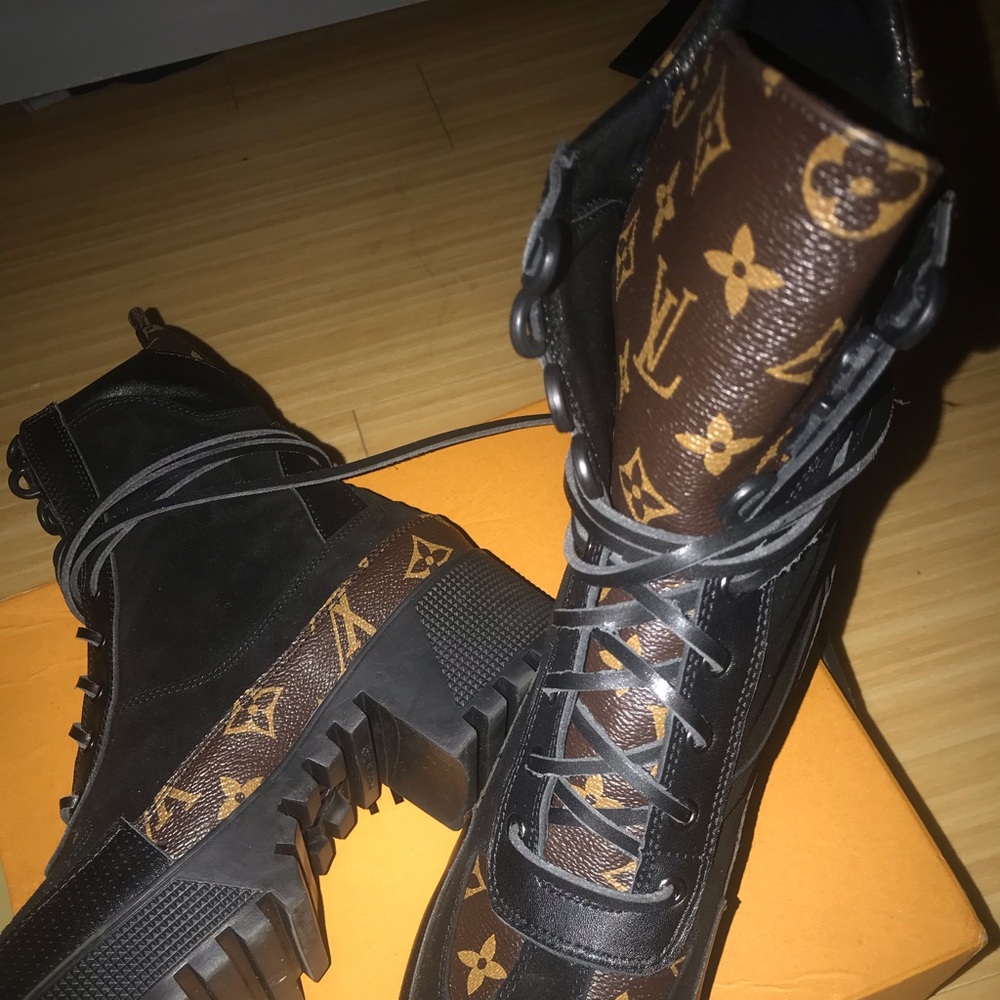 Lv boots